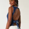 Blusa vaquera con espalda abierta