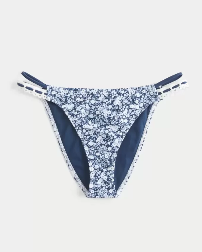 Braguita de bikini atrevida con doble tirante y ribete estilo crochet Braguita de bikini atrevida con doble tirante y ribete estilo crochet