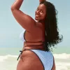 Braguita de bikini atrevida con lazo lateral Braguita de bikini atrevida con lazo lateral
