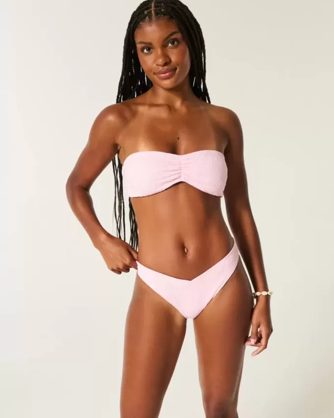 Braguita de bikini atrevida de jacquard con cintura en V y pierna alta Braguita de bikini atrevida de jacquard con cintura en V y pierna alta