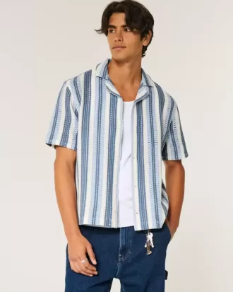 Camisa de crochet de manga corta y corte cuadrado