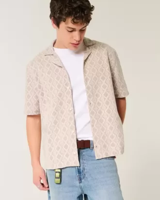Camisa de crochet de manga corta y corte cuadrado