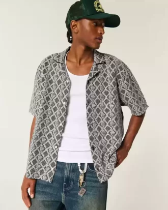 Camisa de crochet de manga corta y corte cuadrado