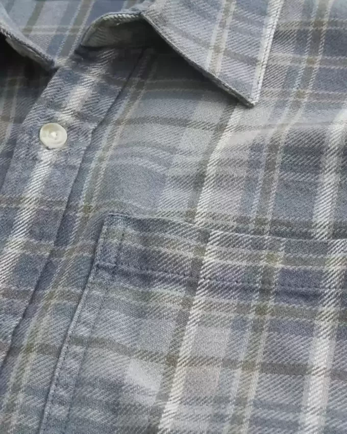 Camisa de franela cuadrada Camisa de franela cuadrada