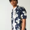 Camisa de mezcla de lino con estampado tropical cuadrado Camisa de mezcla de lino con estampado tropical cuadrado