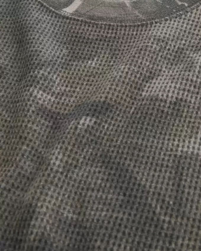Camisa térmica de manga larga con estampado de camuflaje y cuello redondo Camisa térmica de manga larga con estampado de camuflaje y cuello redondo