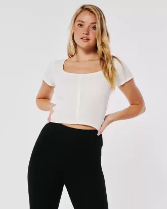 Camiseta con botones y diseño de gofre