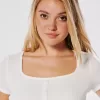 Camiseta con botones y diseño de gofre