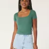Camiseta de bebé con cuello cuadrado acanalado
