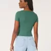 Camiseta de bebé con cuello cuadrado acanalado