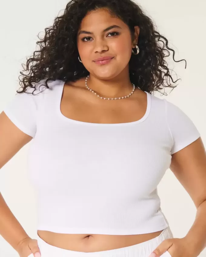 Camiseta de bebé con cuello cuadrado acanalado