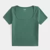 Camiseta de bebé con cuello cuadrado acanalado