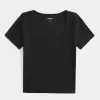Camiseta de bebé con cuello cuadrado acanalado