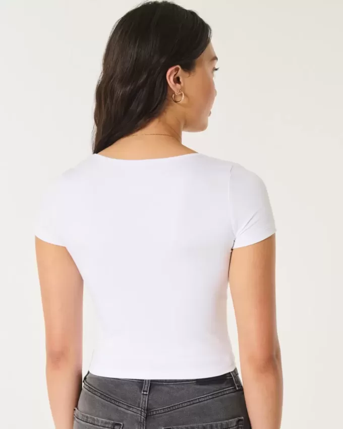 Camiseta de bebé de cuello cuadrado y tela sin costuras
