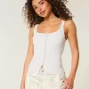 Camiseta de cuello cuadrado con botones acanalados