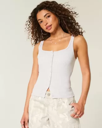 Camiseta de cuello cuadrado con botones acanalados