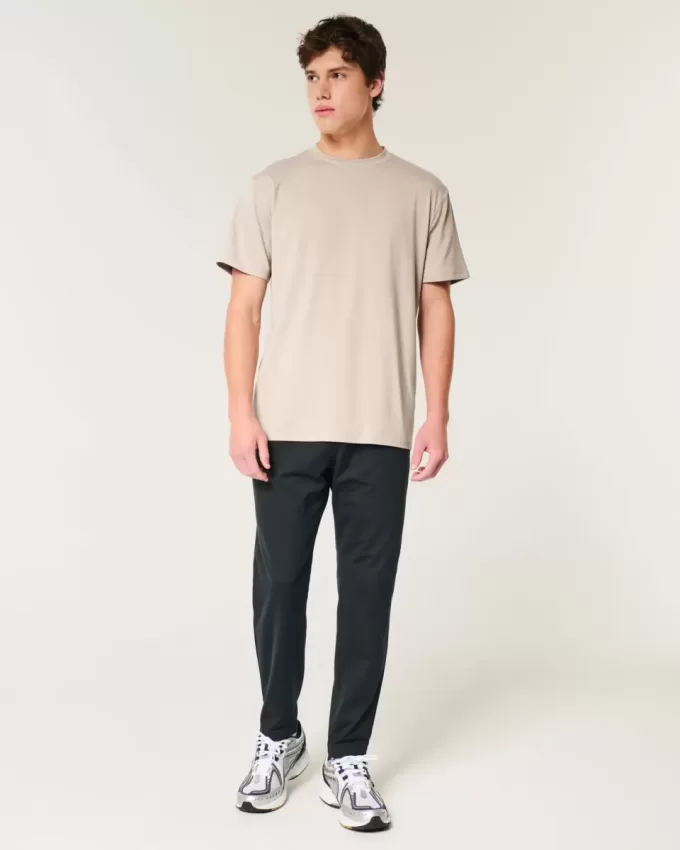 Camiseta de cuello redondo elástica y relajada