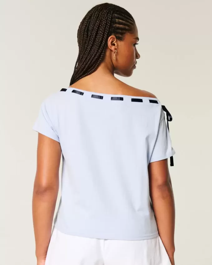 Camiseta fácil de anudar con hombros descubiertos Camiseta fácil de anudar con hombros descubiertos