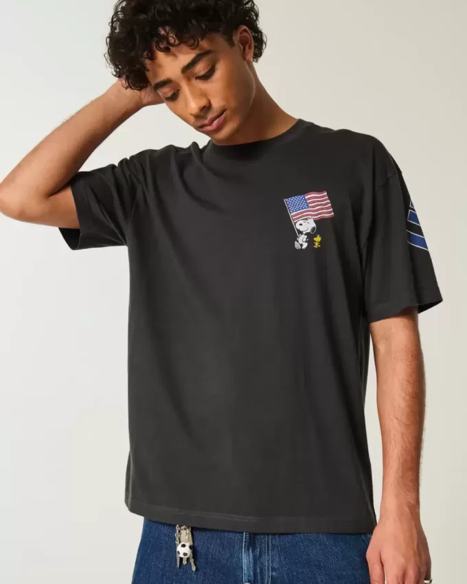 Camiseta gráfica cuadrada de Snoopy USA