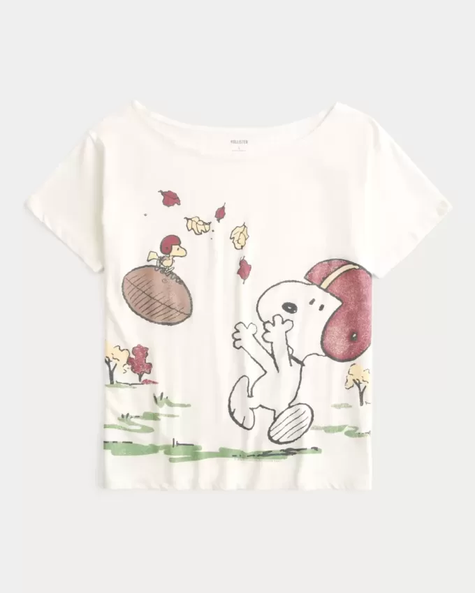 Camiseta holgada con estampado de Snoopy y hombros descubiertos Camiseta holgada con estampado de Snoopy y hombros descubiertos