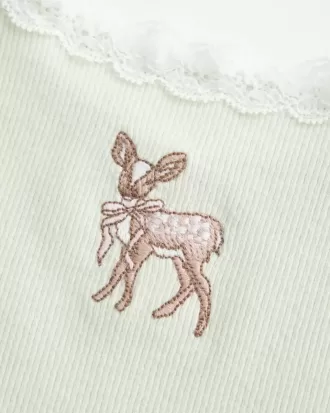Camiseta sin mangas con gráfico de ciervo y ribete de encaje