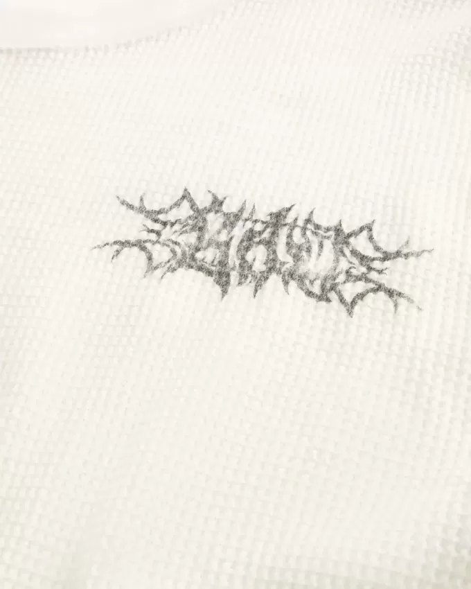 Camiseta térmica con estampado de grafiti Camiseta térmica con estampado de grafiti