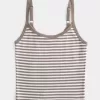 Camisola acanalada con escote redondo Camisola acanalada con escote redondo