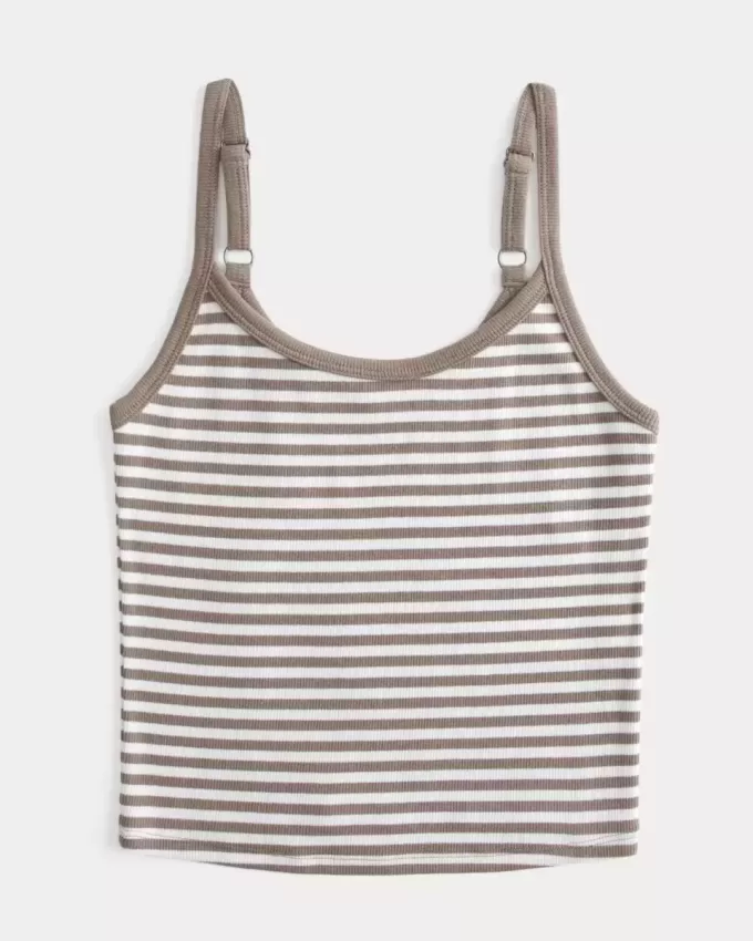 Camisola acanalada con escote redondo Camisola acanalada con escote redondo