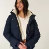Chaqueta acolchada con forro de piel sintética Chaqueta acolchada con forro de piel sintética
