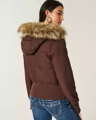 Chaqueta bomber acolchada con ribete de piel sintética