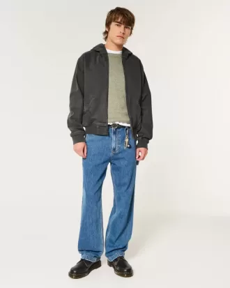 Chaqueta con capucha y cremallera