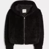 Chaqueta con cremallera de piel sintética rizada Chaqueta con cremallera de piel sintética rizada