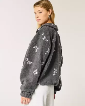 Chaqueta de polar sherpa bordada