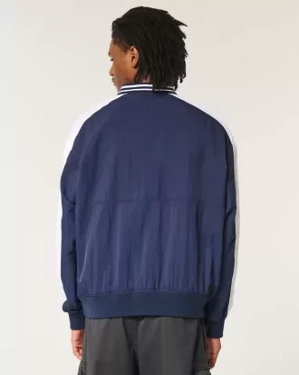 Chaqueta universitaria con solapa