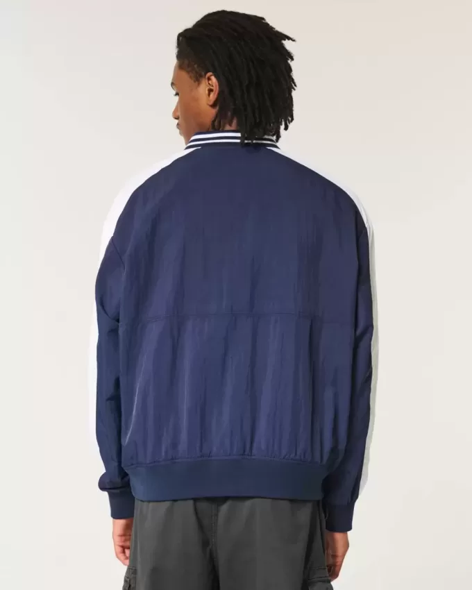 Chaqueta universitaria con solapa