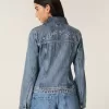 Chaqueta vaquera con gráficos de la clase del 26 Chaqueta vaquera con gráficos de la clase del 26