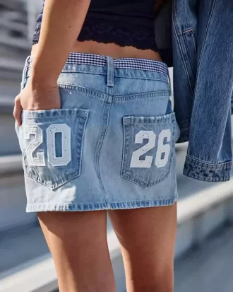 Falda pantalón vaquera de tiro bajo de la clase del 26