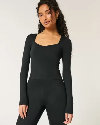 Gilly Hicks Active Recharge Top fruncido con escote en forma de corazón