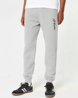 Joggers relajados de polar con logotipo