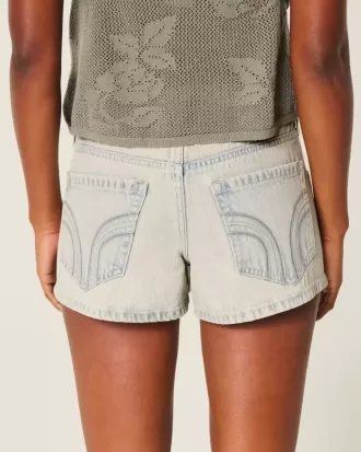 Mini shorts vaqueros de tiro bajo con lavado claro