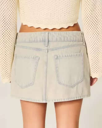 Minifalda vaquera de tiro bajo
