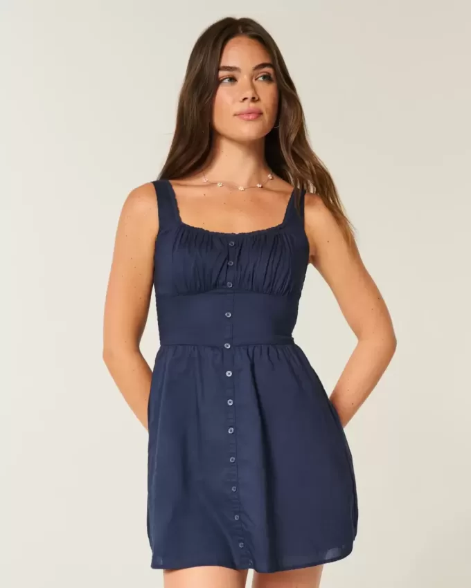Minivestido con botones al frente Minivestido con botones al frente