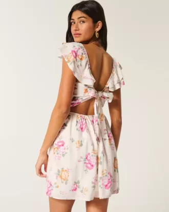 Minivestido con cintura en V y mangas onduladas