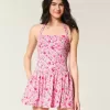 Minivestido halter con cintura caída Minivestido halter con cintura caída