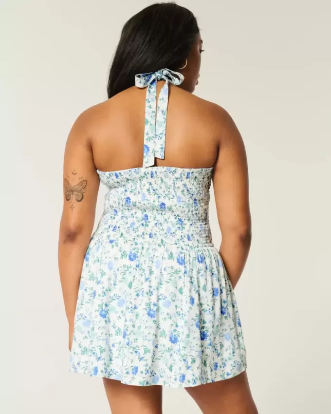 Minivestido halter con cintura caída Minivestido halter con cintura caída