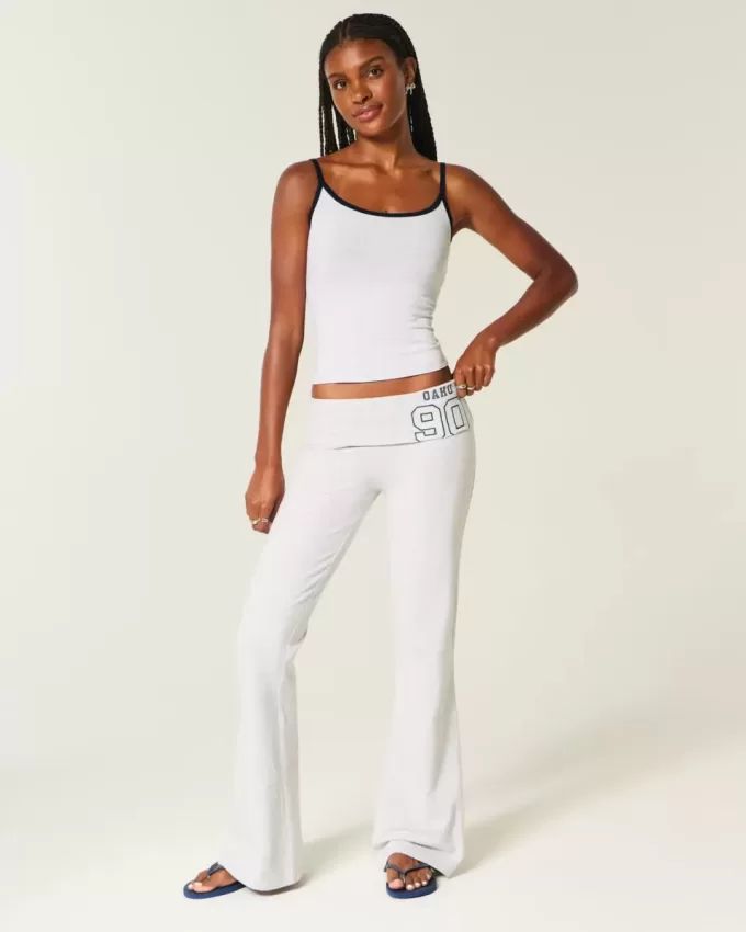 Pantalones acampanados con cintura plegable y gráfico de números