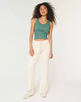 Pantalones acampanados de canalé acogedores