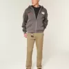 Pantalones chinos rectos y ajustados