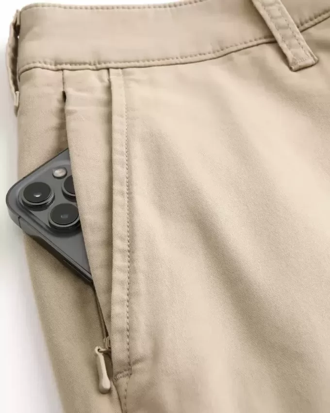 Pantalones chinos rectos y ajustados Pantalones chinos rectos y ajustados