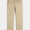 Pantalones chinos rectos y ajustados